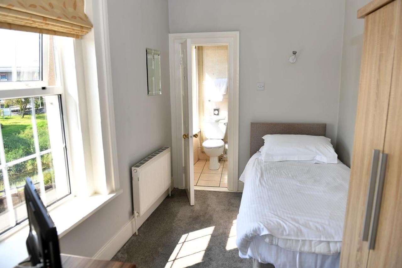 مولينجار Railway House Guest House المظهر الخارجي الصورة